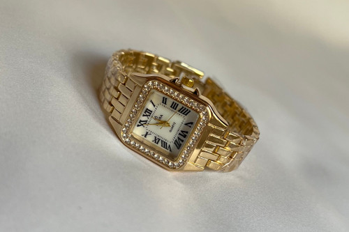 ساعت فلورا دور نگین