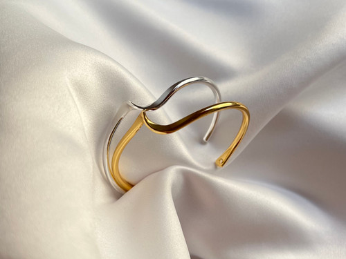 بنگل موج در دو رنگ گلد و سیلور