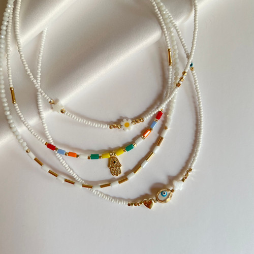 گردنبند تابستونی سفید