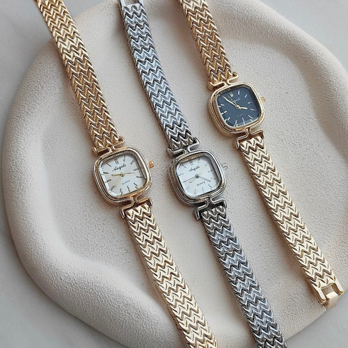 ساعت کلاسیک بند زیکزاکی